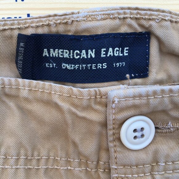 American Eagle Pants Mens Sz 34 Tan Relaxed Straight Fit Lightly Distressed - Picture 9 of 12